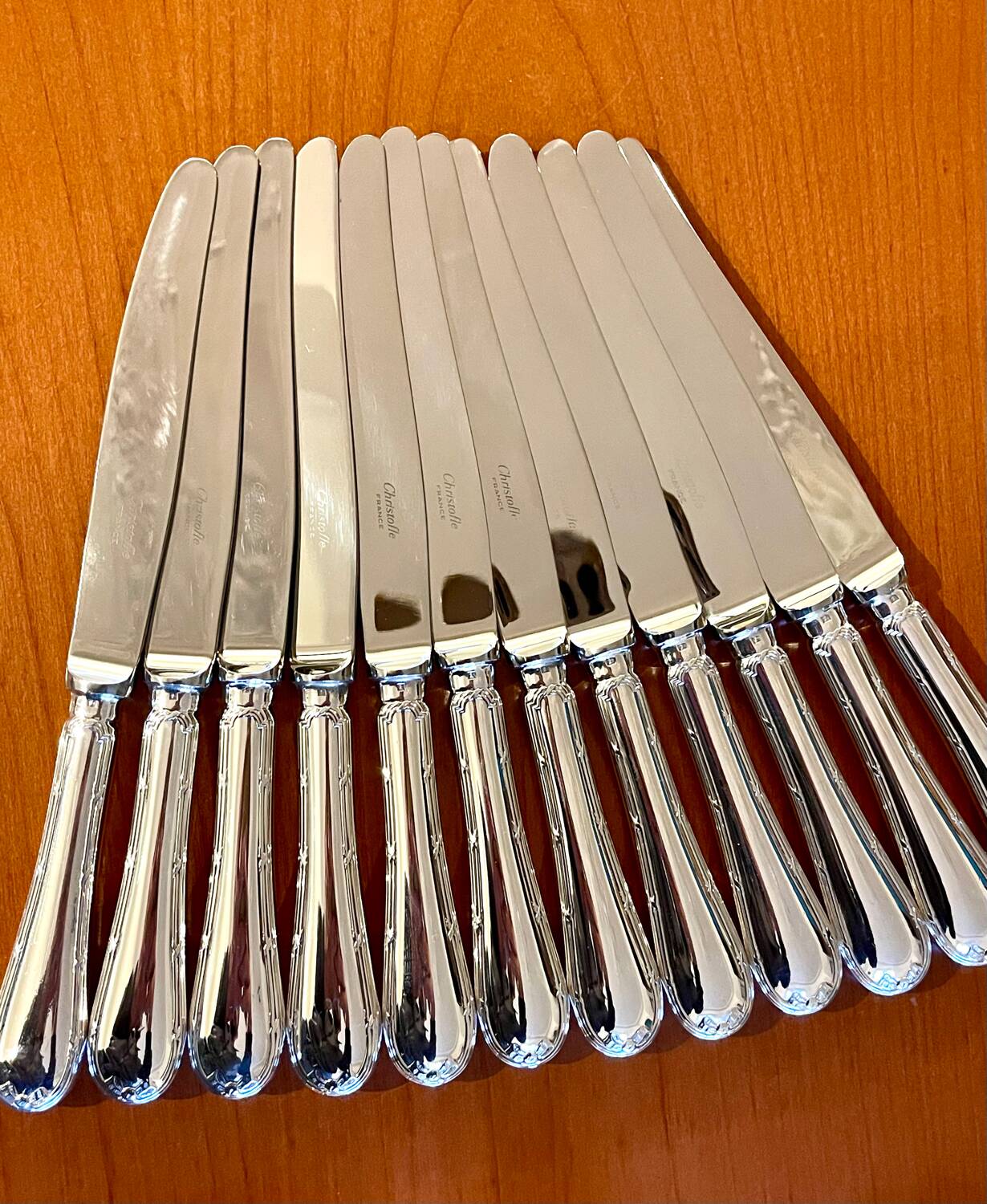 Christofle crossed ribbons, 73-piece cutlery set in new condition.