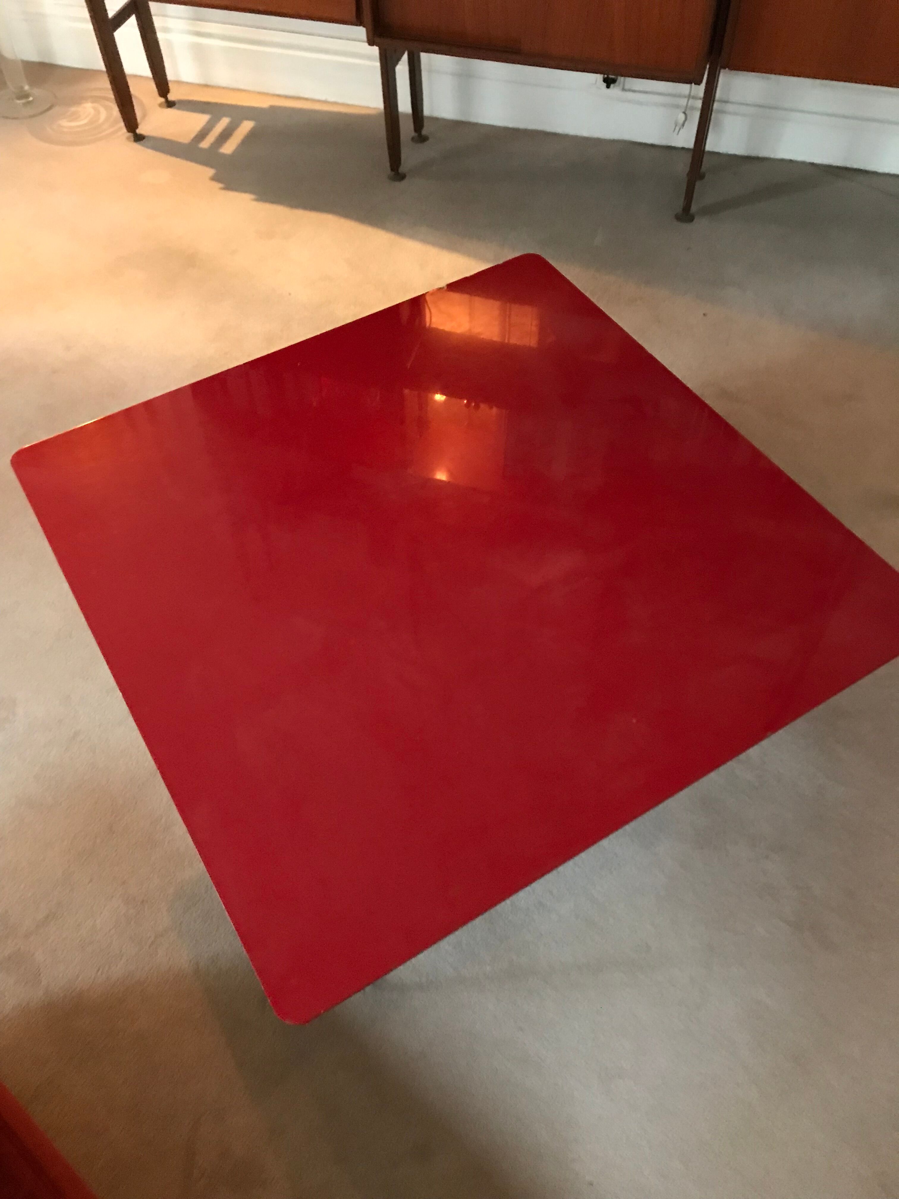 coffee table red lacquer. Model "ORLY" Design Cappellini. 1990