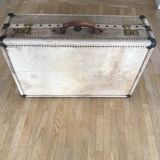 Cabin travel trunk