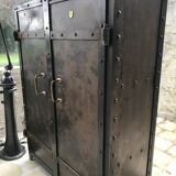Superb industrial furniture wrought iron and riveted