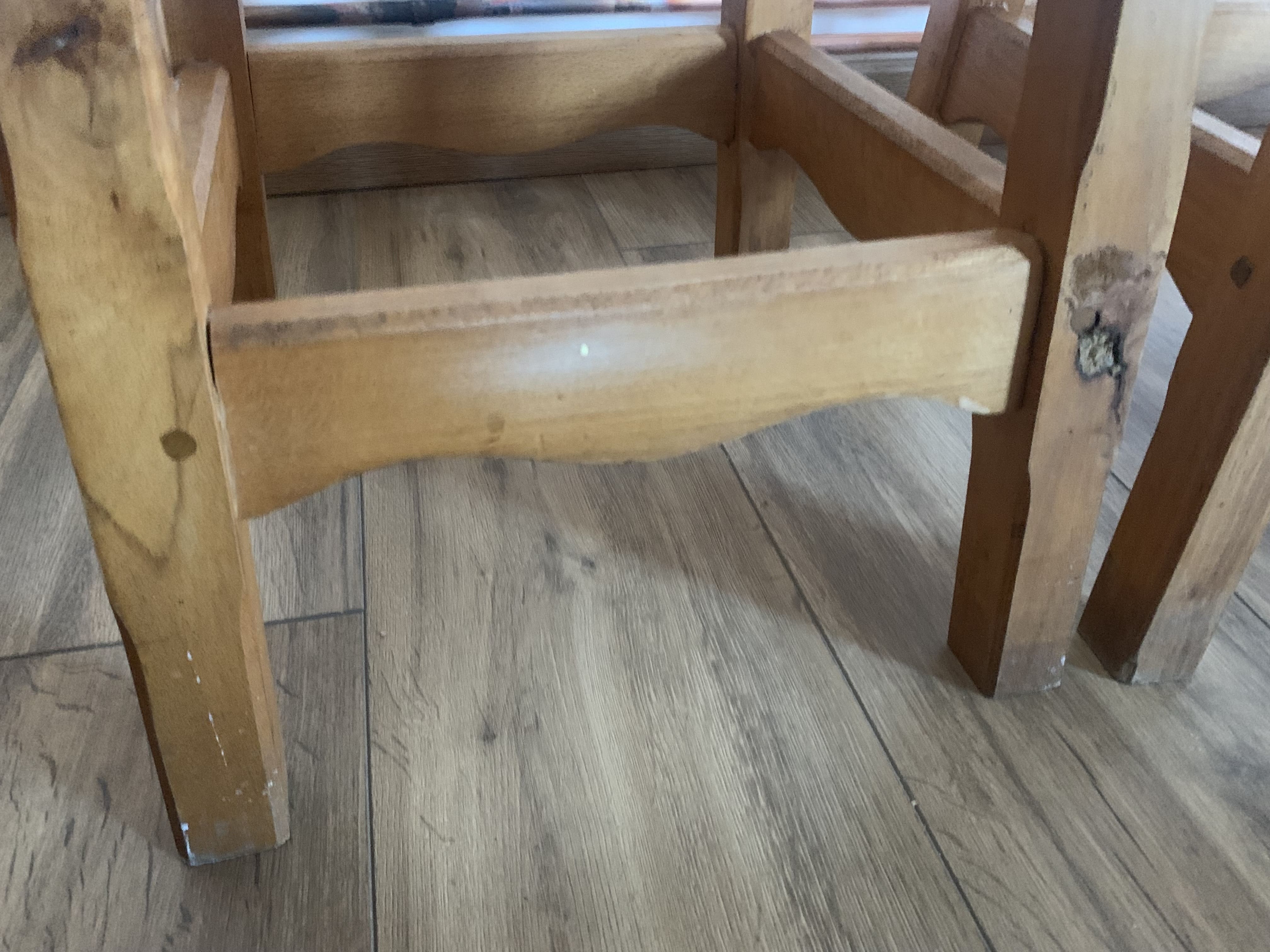 Set of 4 high stools