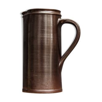 Carafe in varnished sleet