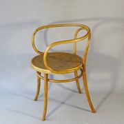 Thonet "Le Corbusier" armchair, circa 1905, star-shaped wooden seat