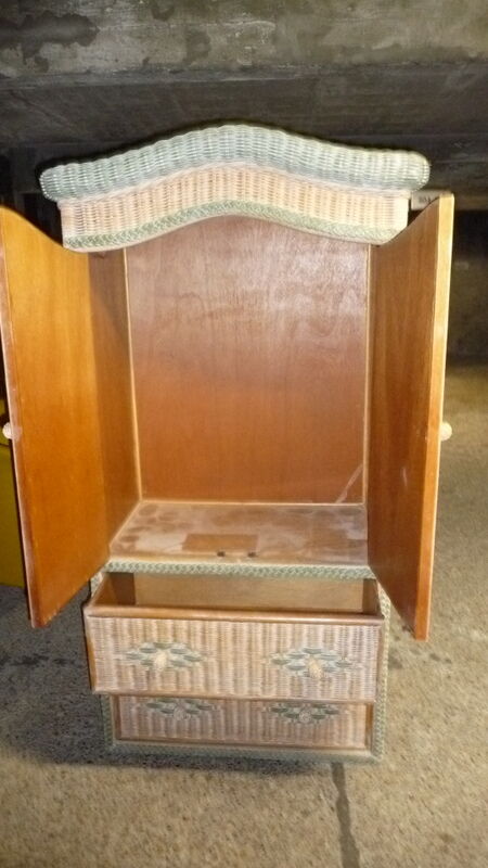 Occasional rattan cabinet