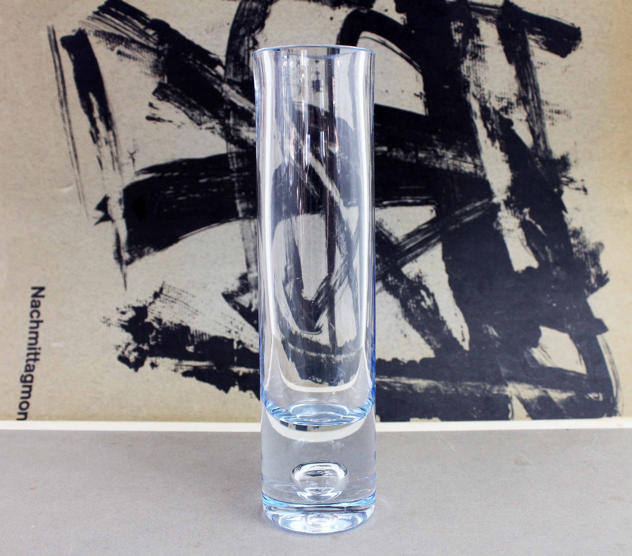 Vase vintage en verre bleu