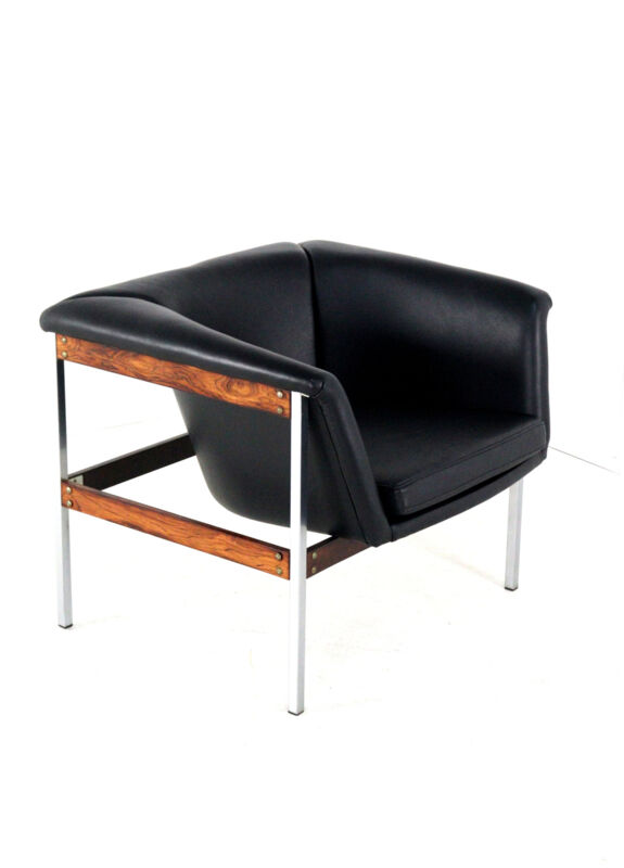 Geoffrey Harcourt for Artifort armchair model 042 - dutch design - restored