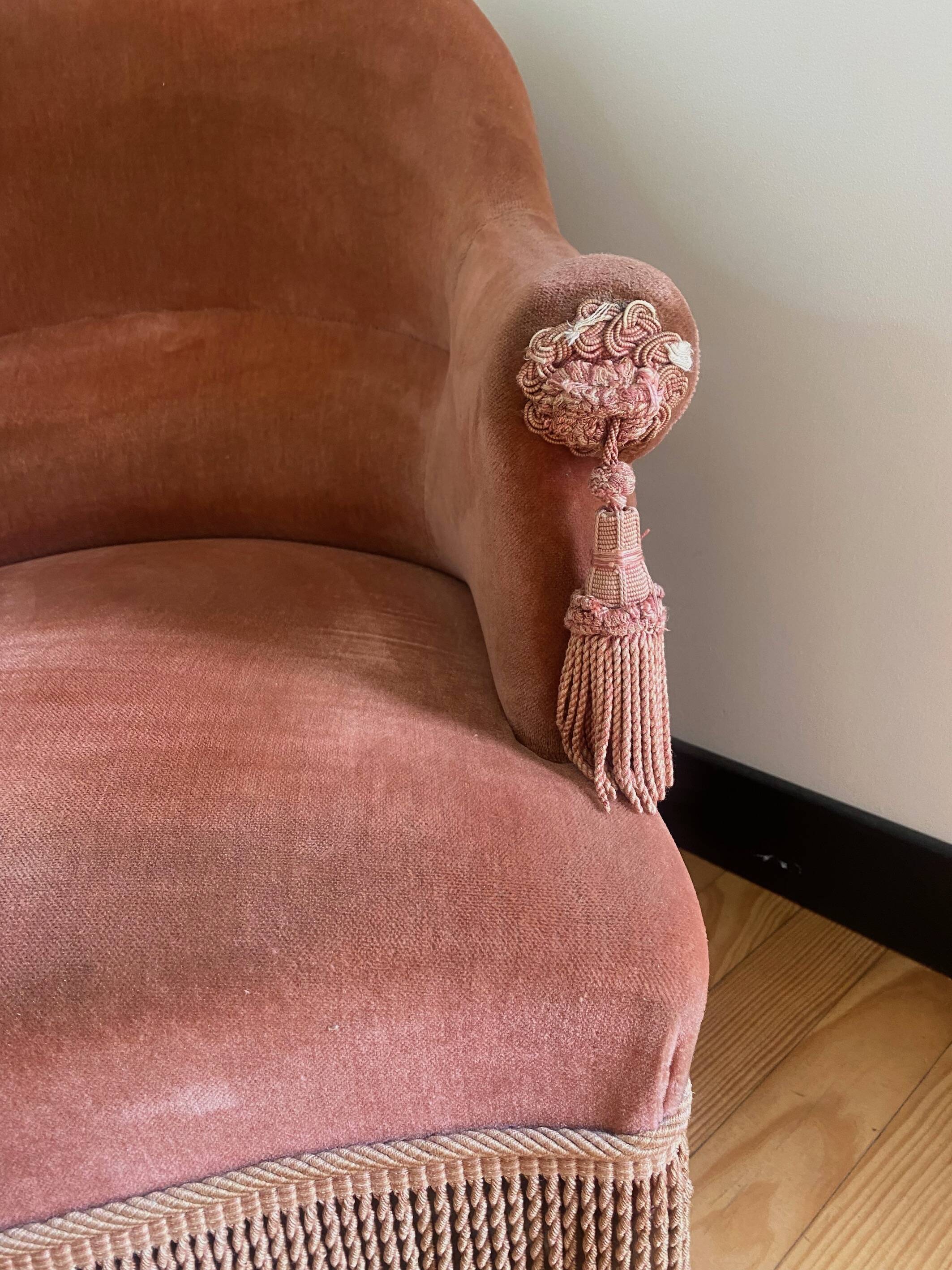 Vintage toad armchair Henriette