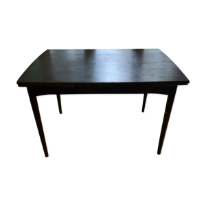 table scandinave noire