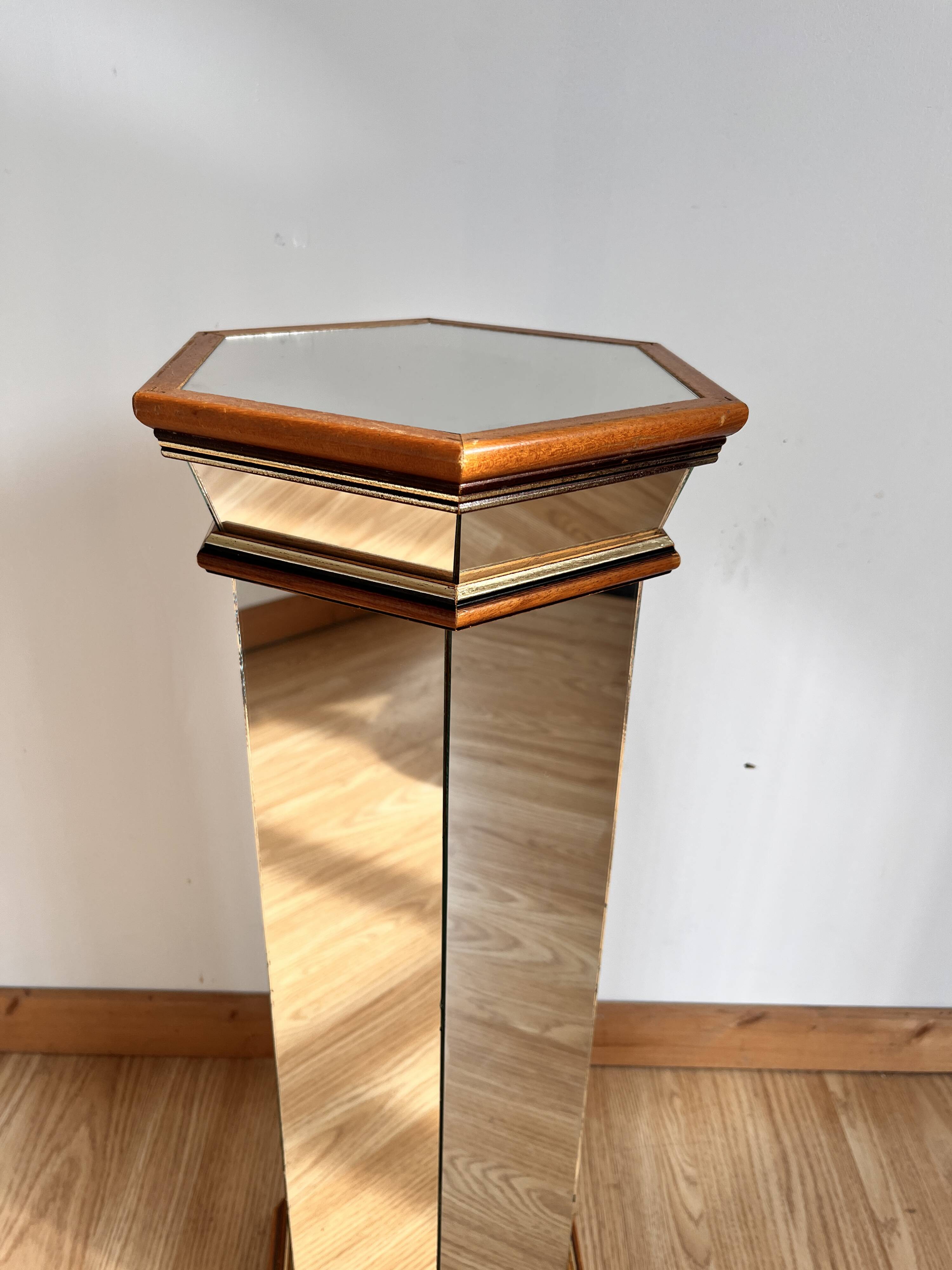 Mirror column