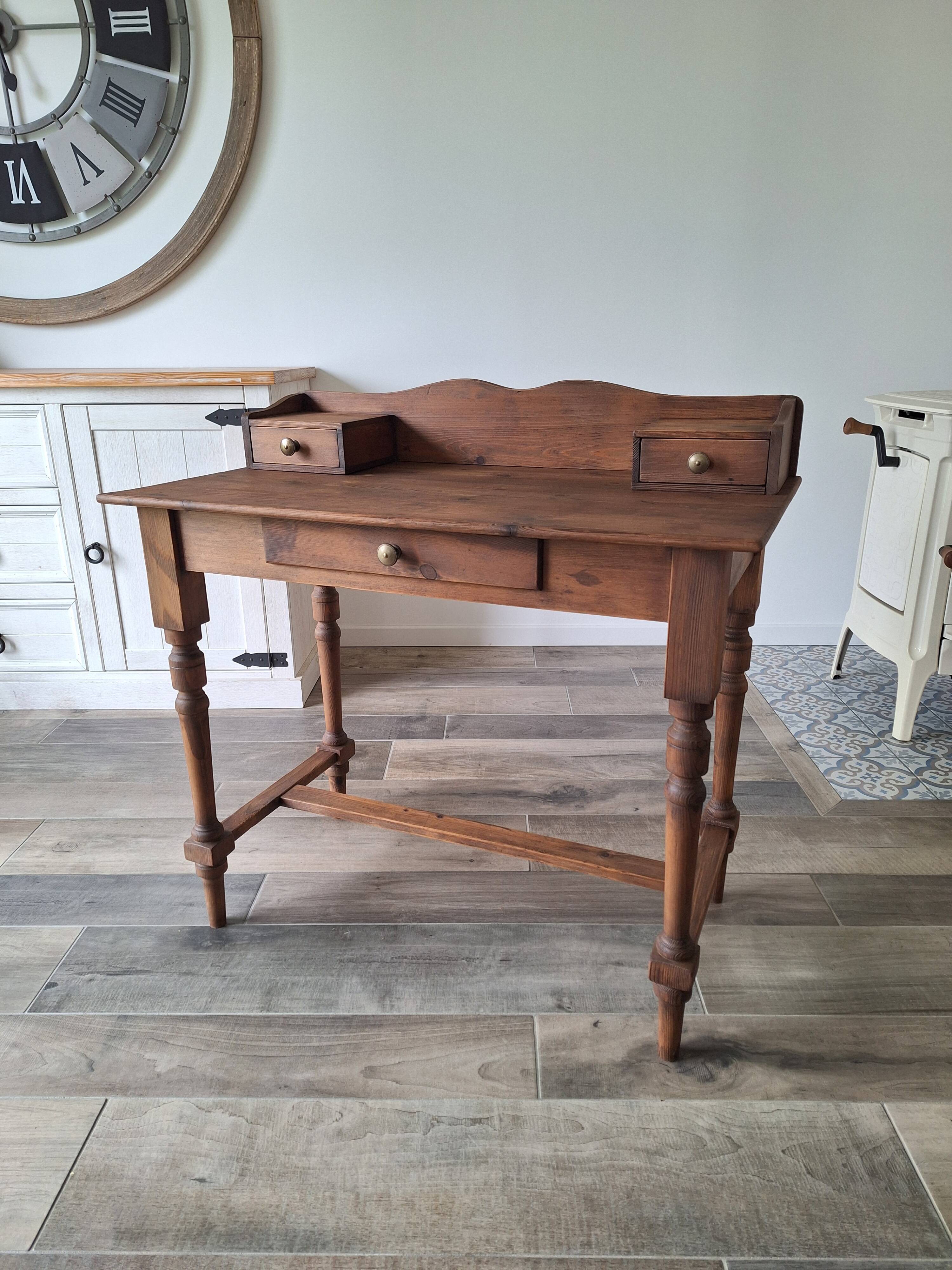 Antique solid wood desk with tiers – metal handles
