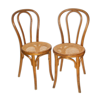 Lot de deux chaises bistrot cannées