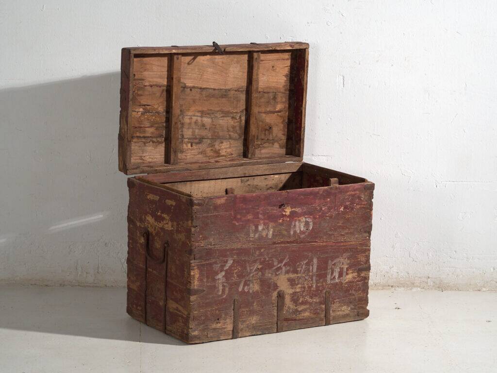 Antique Chinese chest painted in pine wood – China, circa 1920