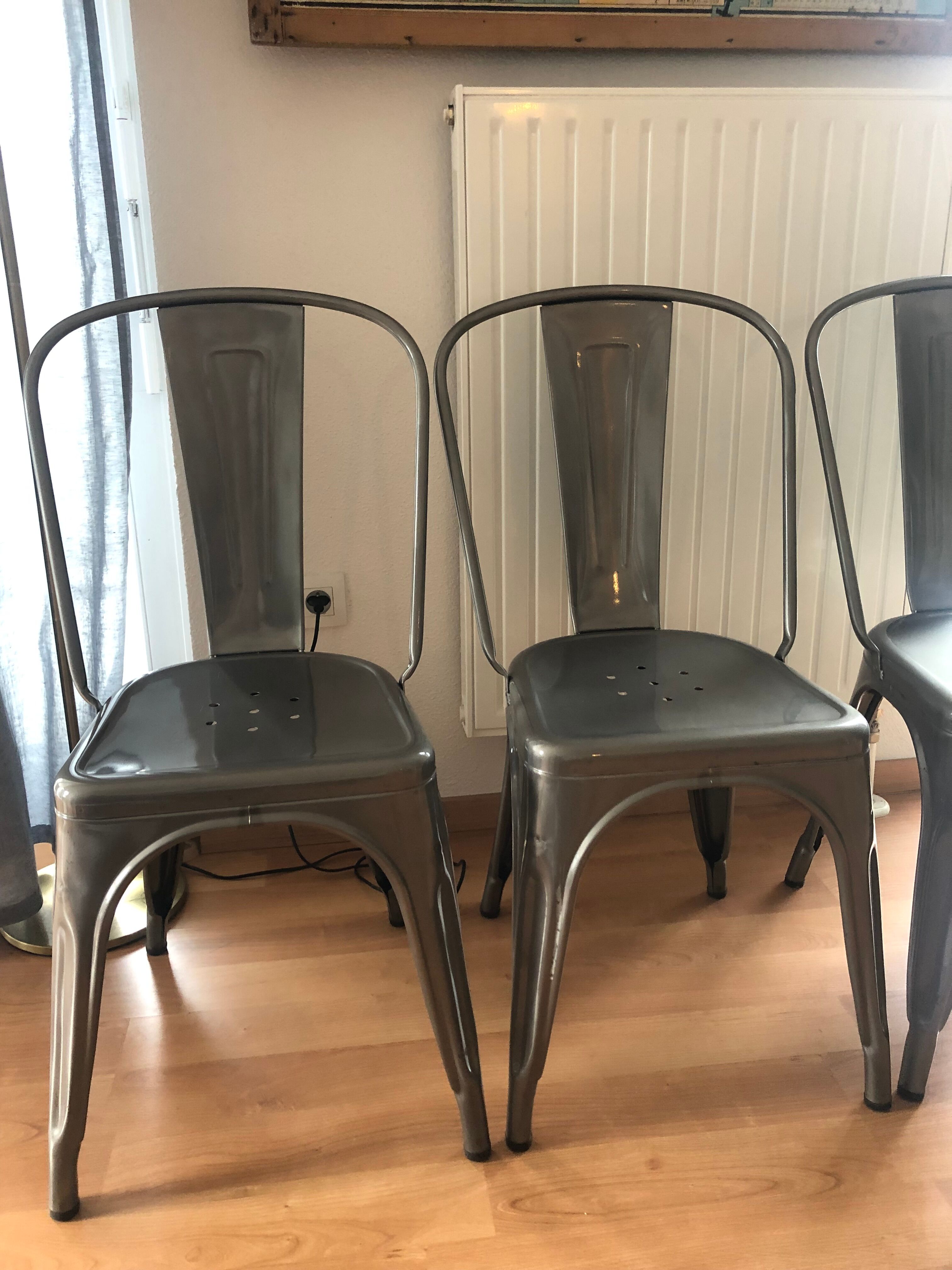 Set of 4 chairs A Tolix