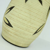 Vase manufactured by josef duck hillscheid model 49/40