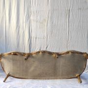 Three-seater canapé in carved wood, upholstery and gilded wood. Around 1900, Louis XV style.