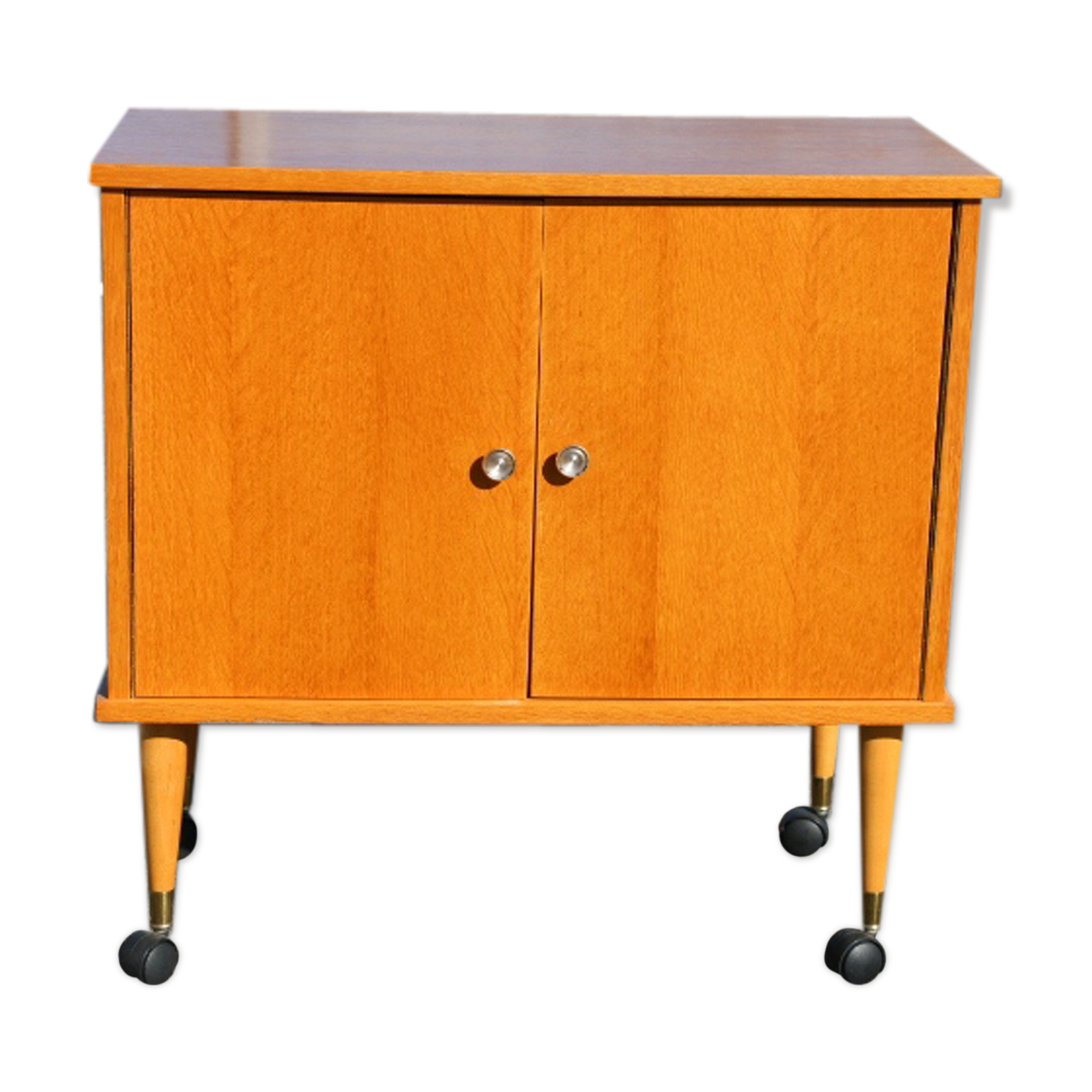 Furniture 2 doors of the 1950s to wheels