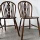 Suite de Quatre Chaises "Windsor"