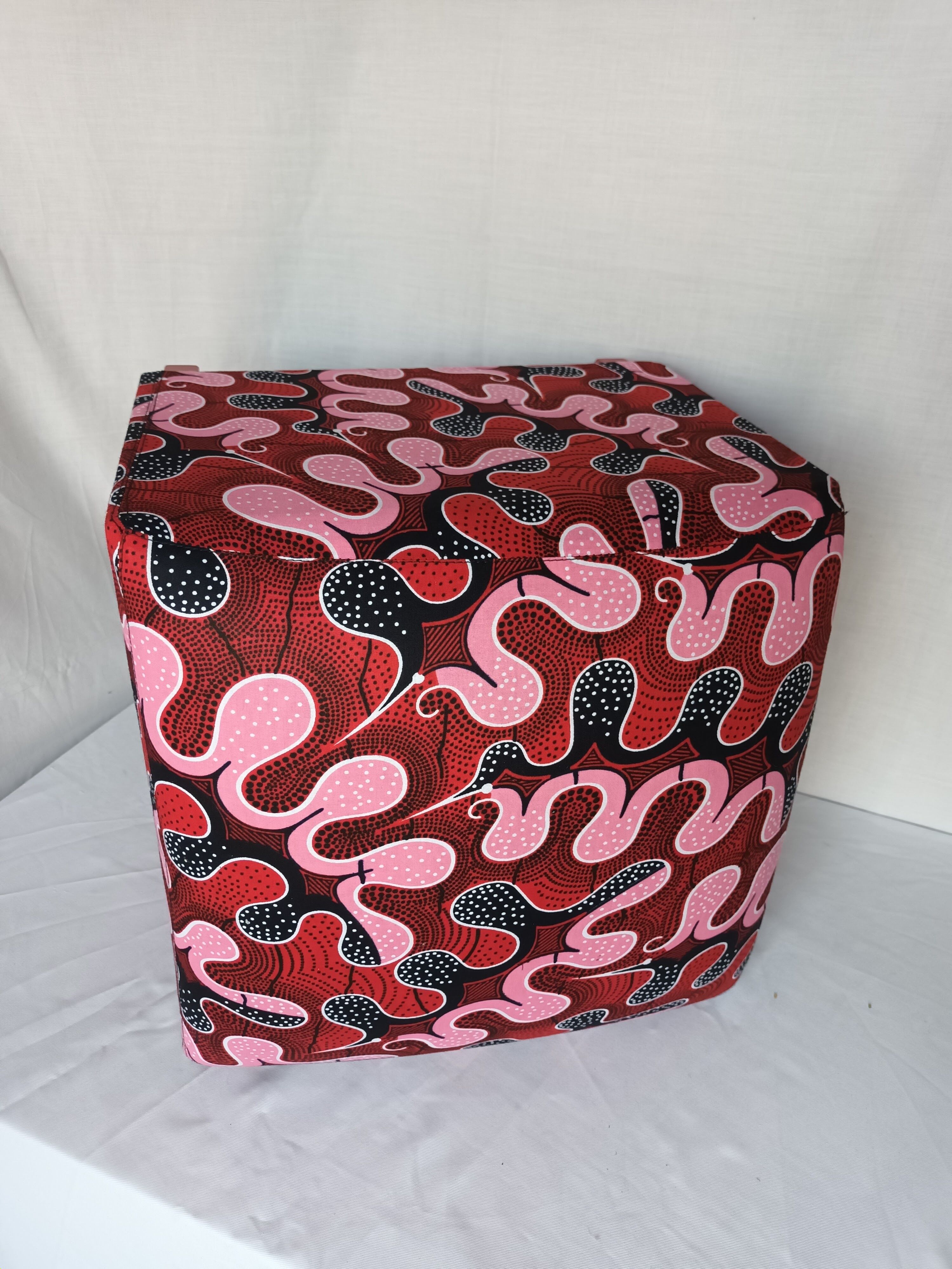 Square pouf zawati