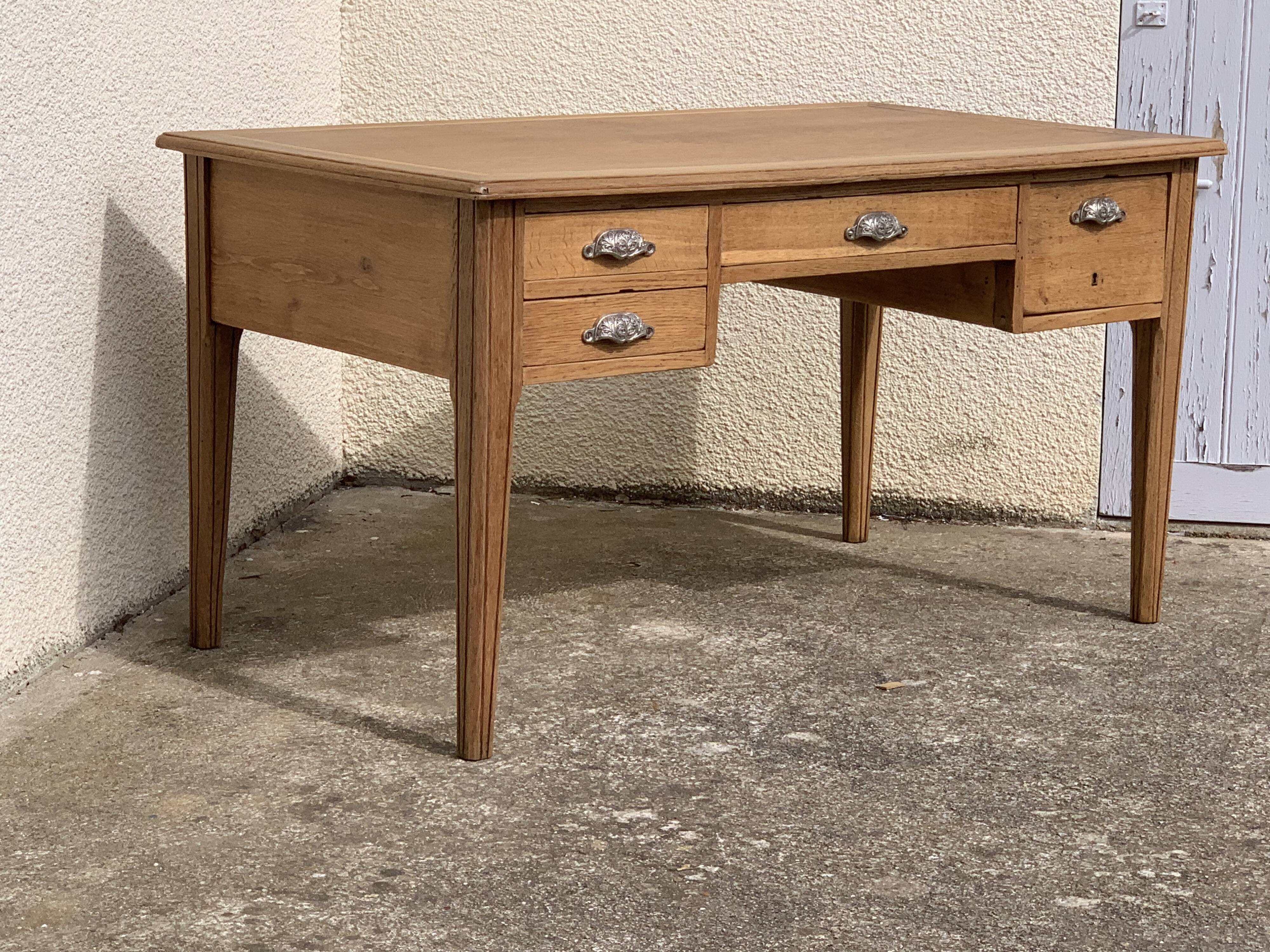 Solid desk in raw oak handles art deco shells
