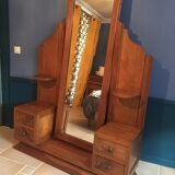 Entrance vanity unit with mirror