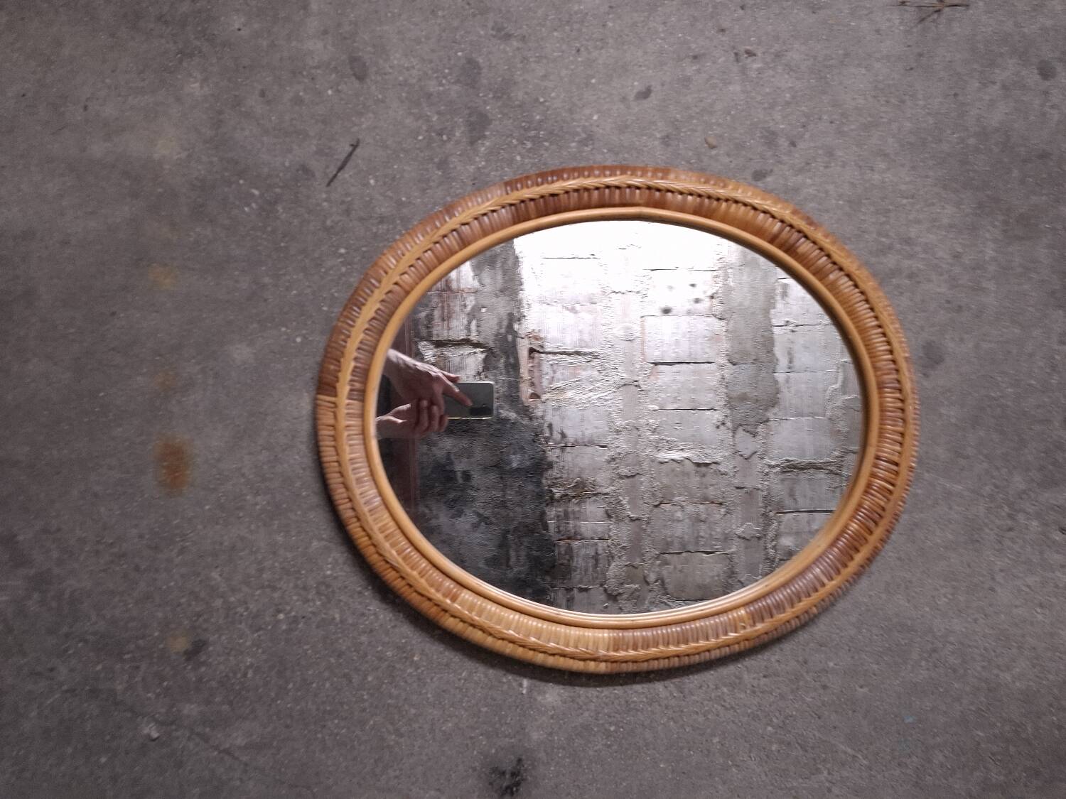Miroir en rotin vintage