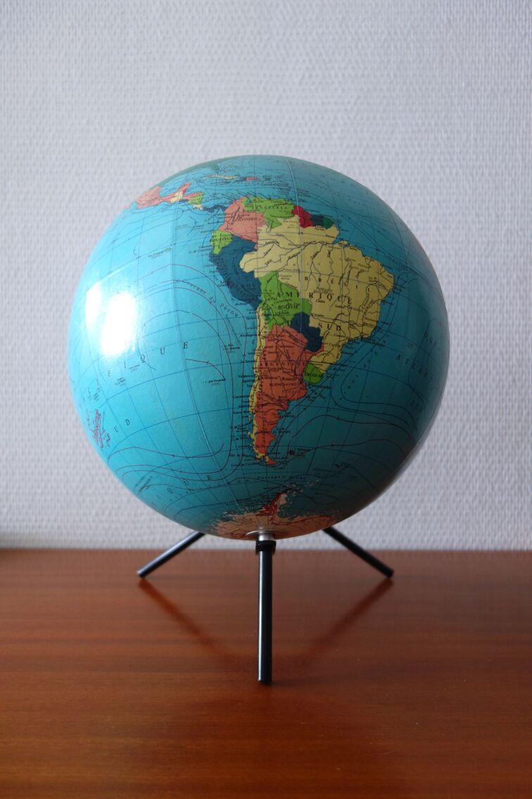 Globe Terrestre Lumineux Carte Taride vers 1950-60 – Figuline