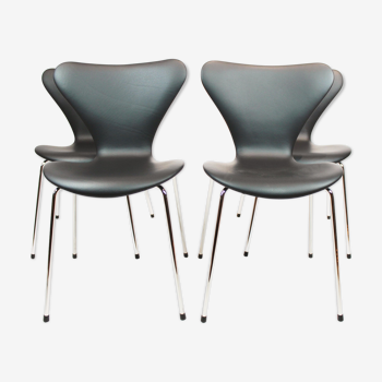 Lot de 4 chaises, seven modèle 3107, conçu par Arne Jacobsen et fabriqué par Fritz Hansen