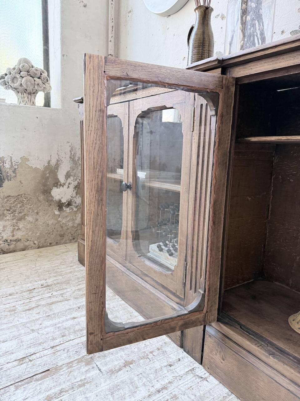 Enfilade display cabinet, solid oak, 1920.