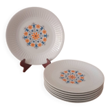 Dinnerware set