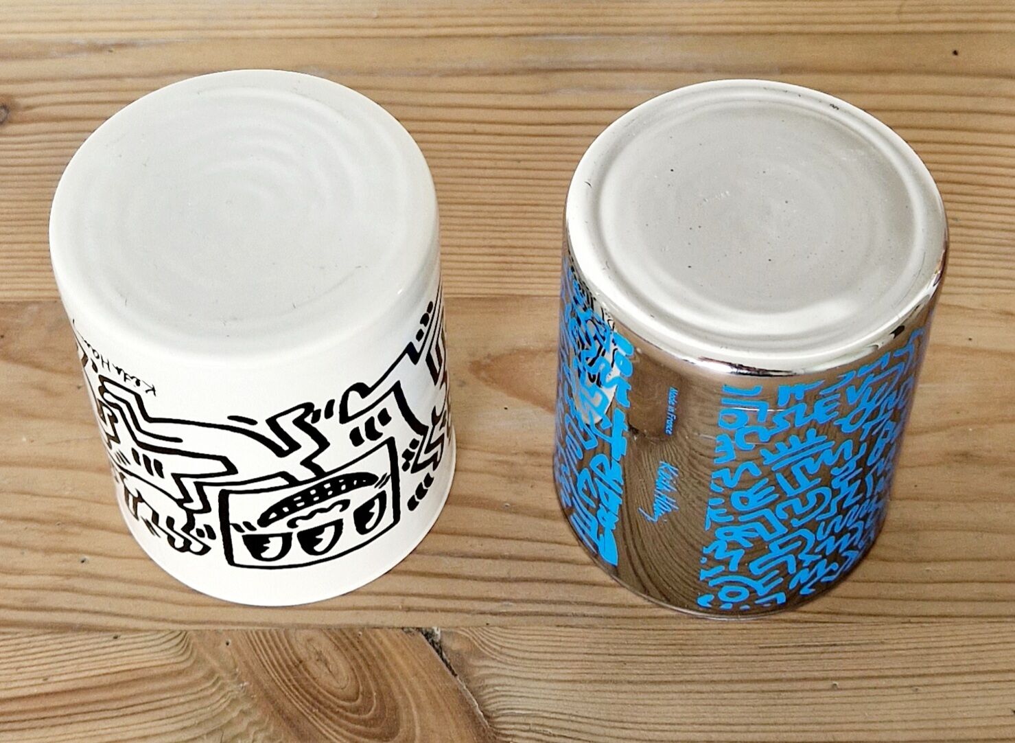 Pair of Keith Haring pots in opaline.