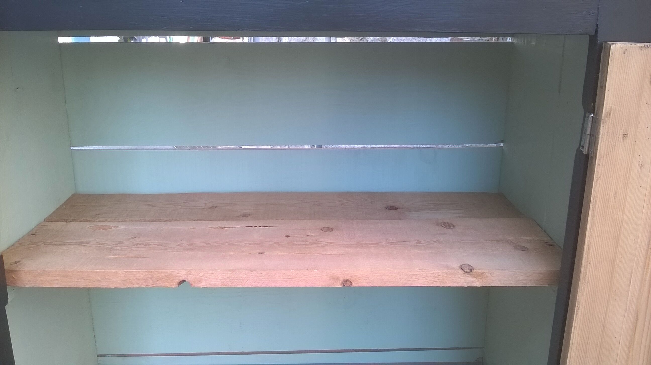 Cabinet patina black and green