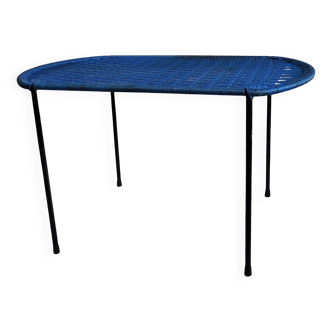 Nylon wire coffee table