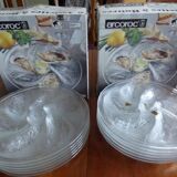 Set of 12 vintage 70s Arcoroc oyster plates