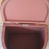 Loom linen chest