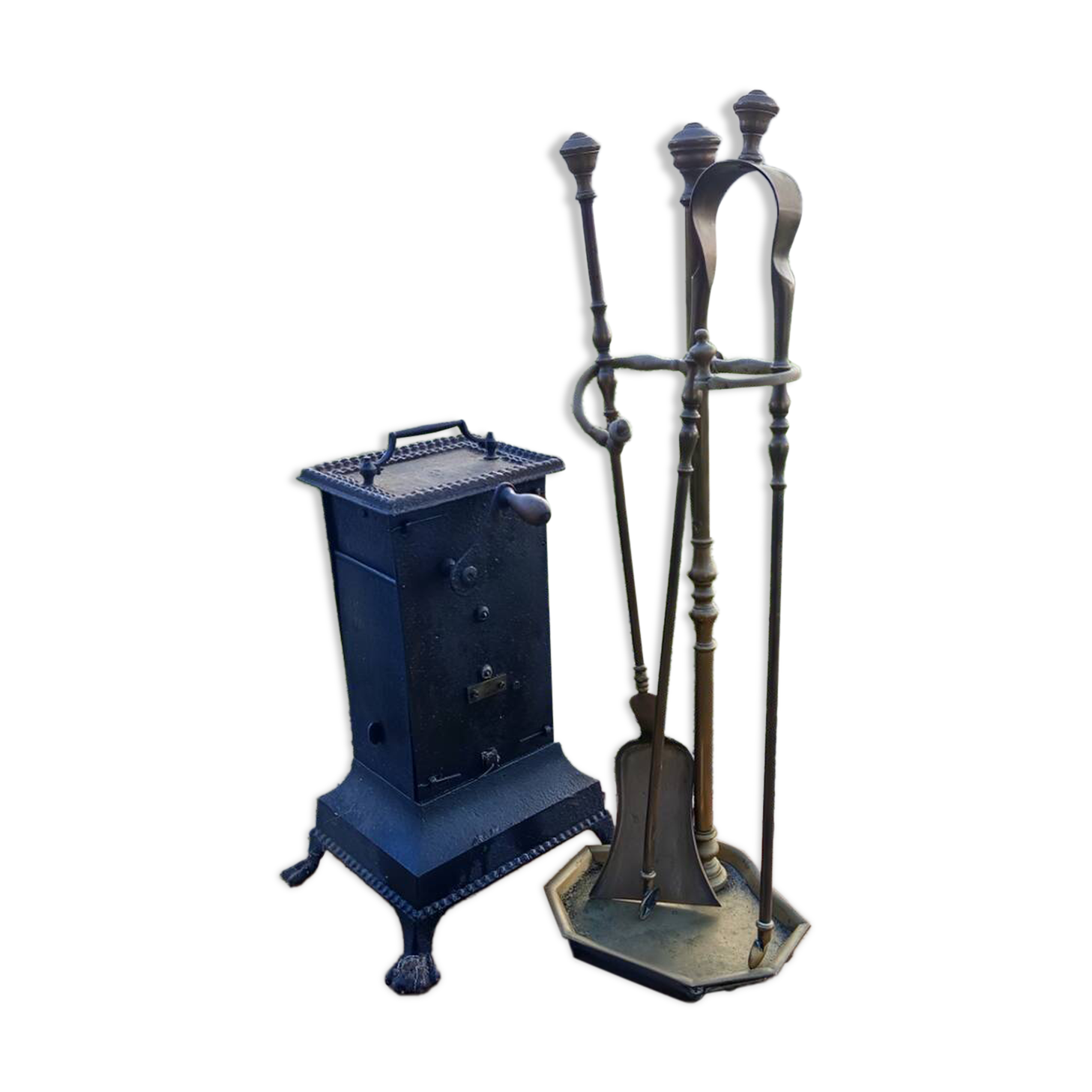 Magnificent set: brass fireplace accessories + rare items