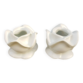 Duo de bougeoirs en porcelaine blanche