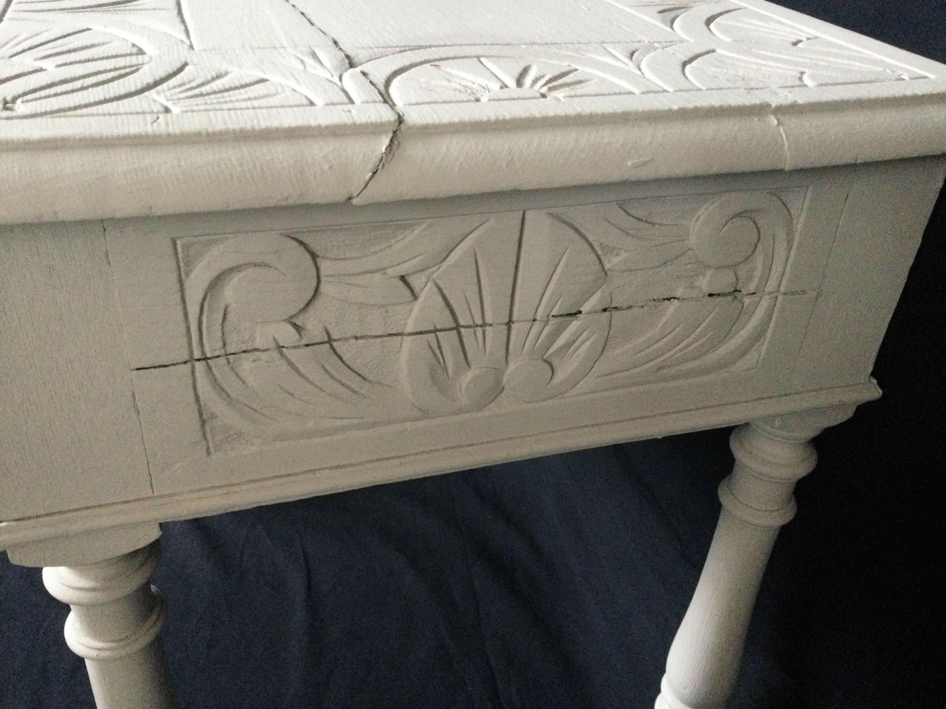 Bureau peint