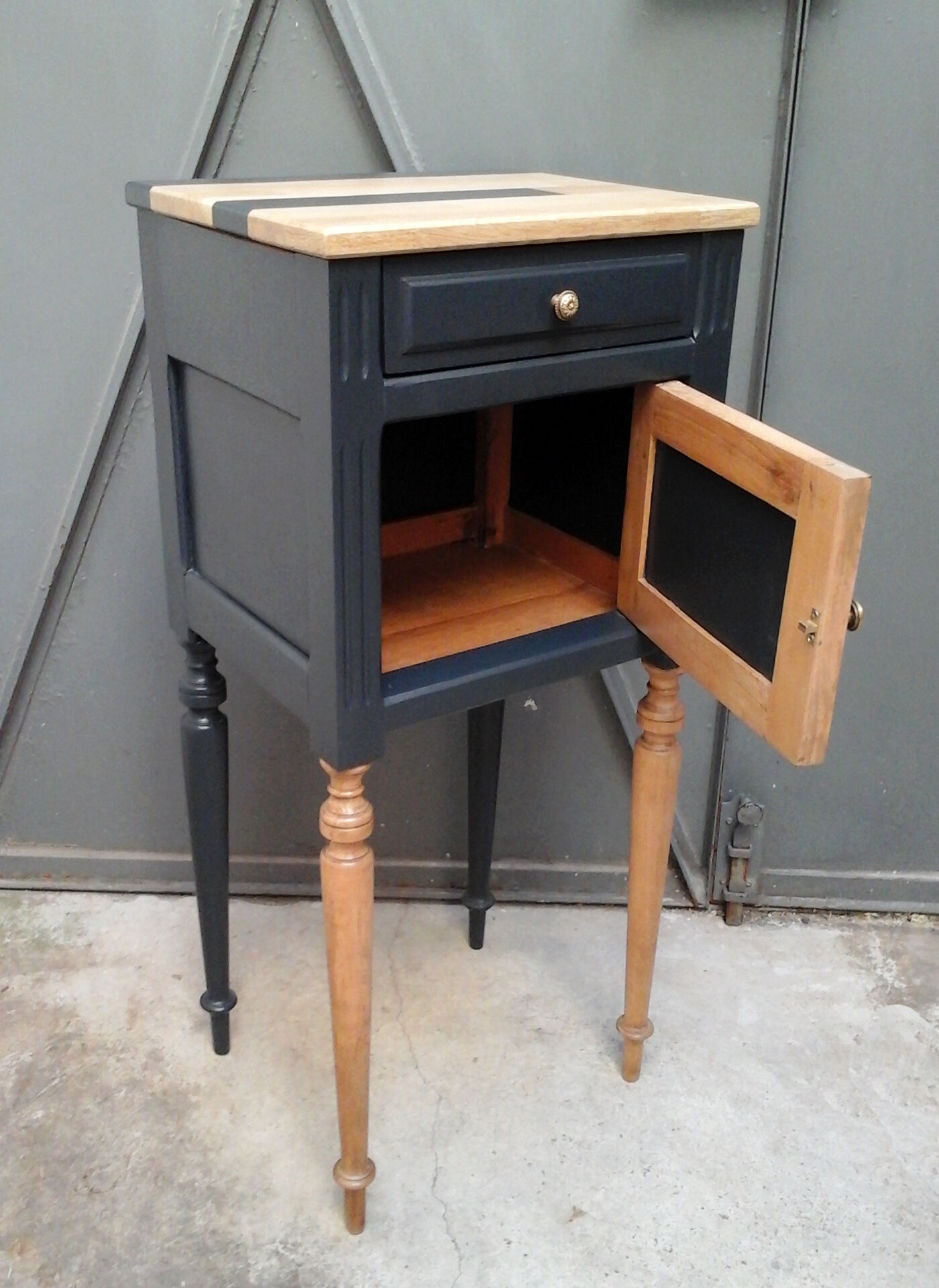 Renovated high bedside