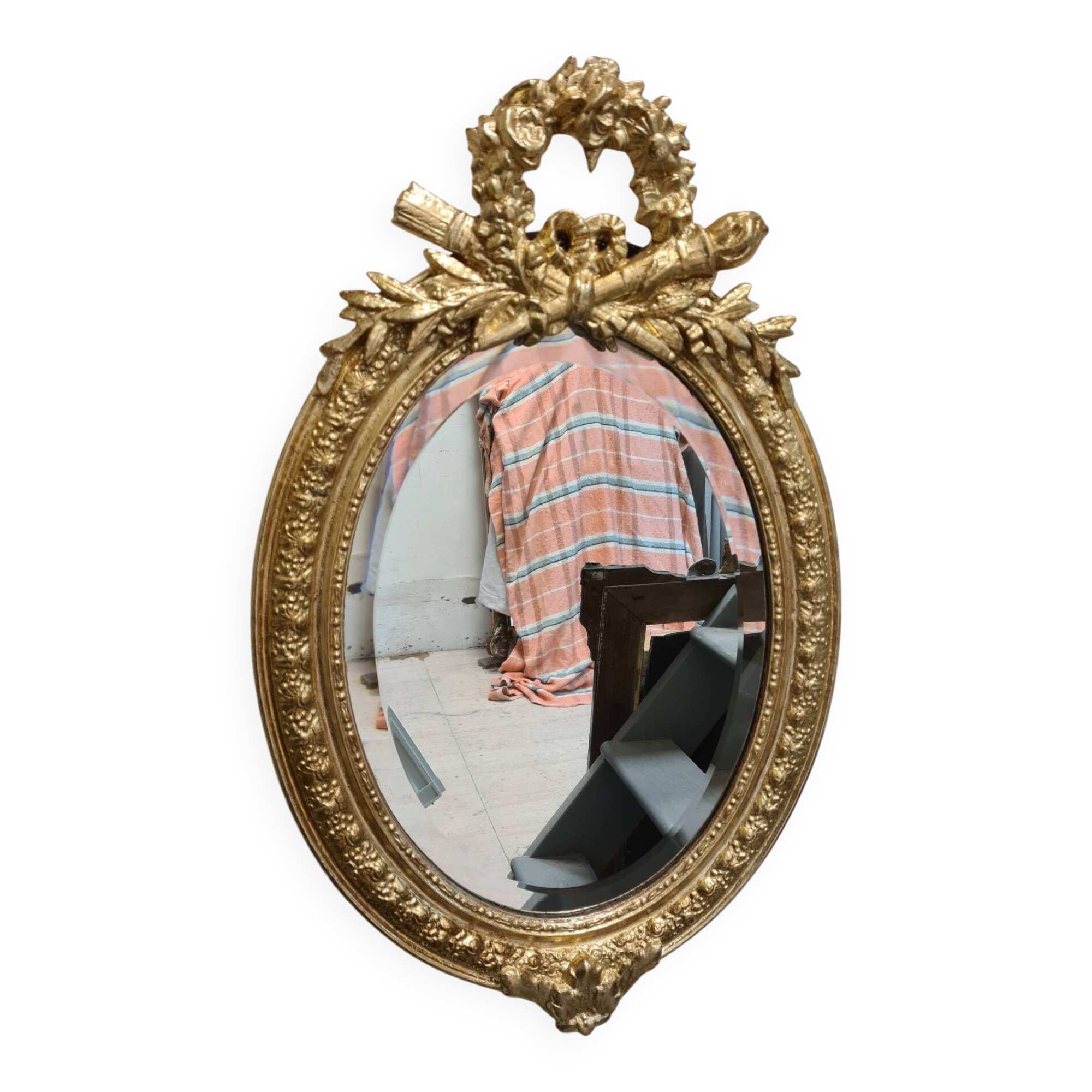 Miroir ovale doré, XIXe siècle