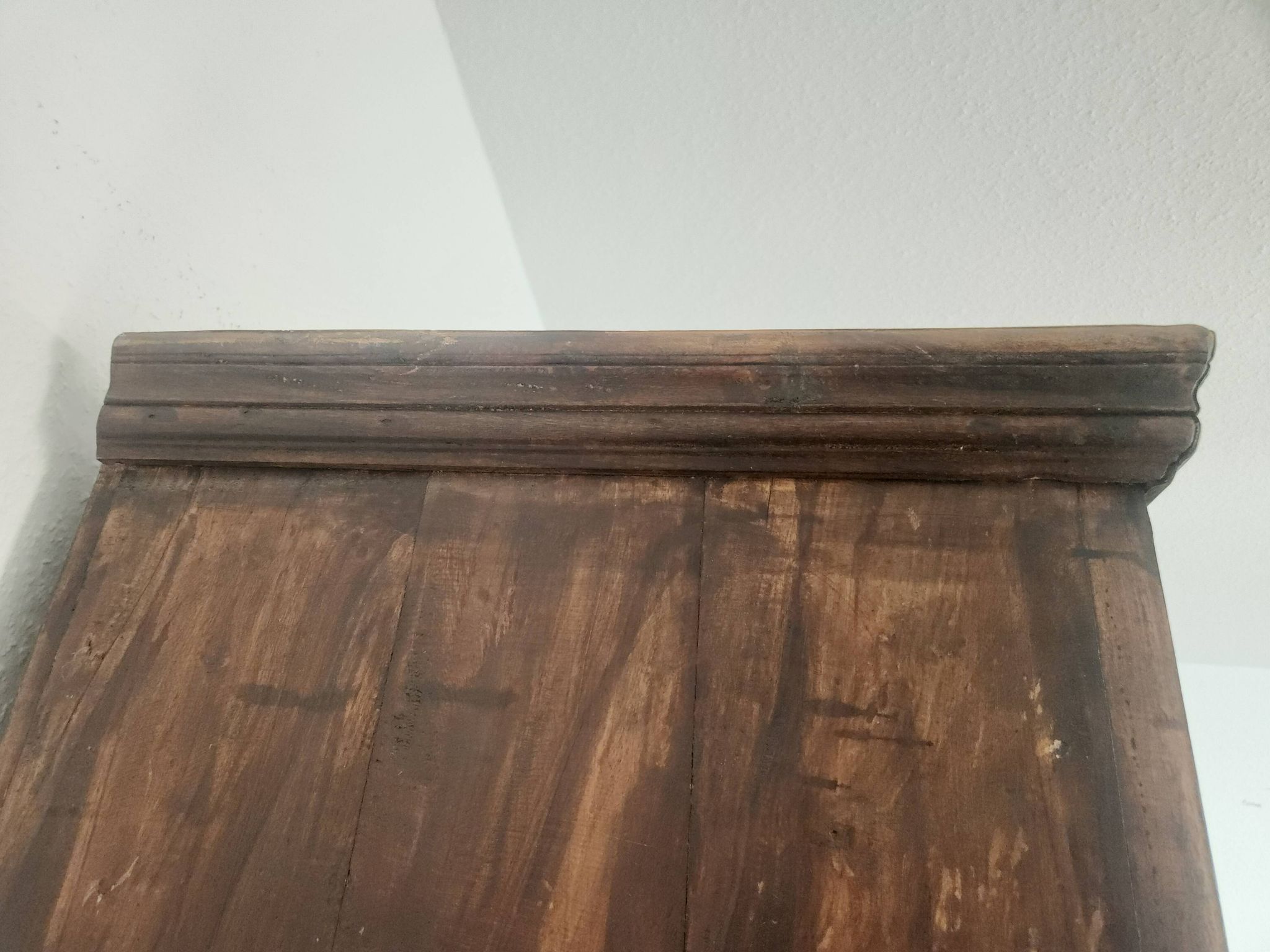 Massiv antik kolonial Schrank geschnitzt Holz Türen Gusseisen Gitter, Bali