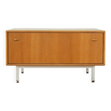 1980s Dresser