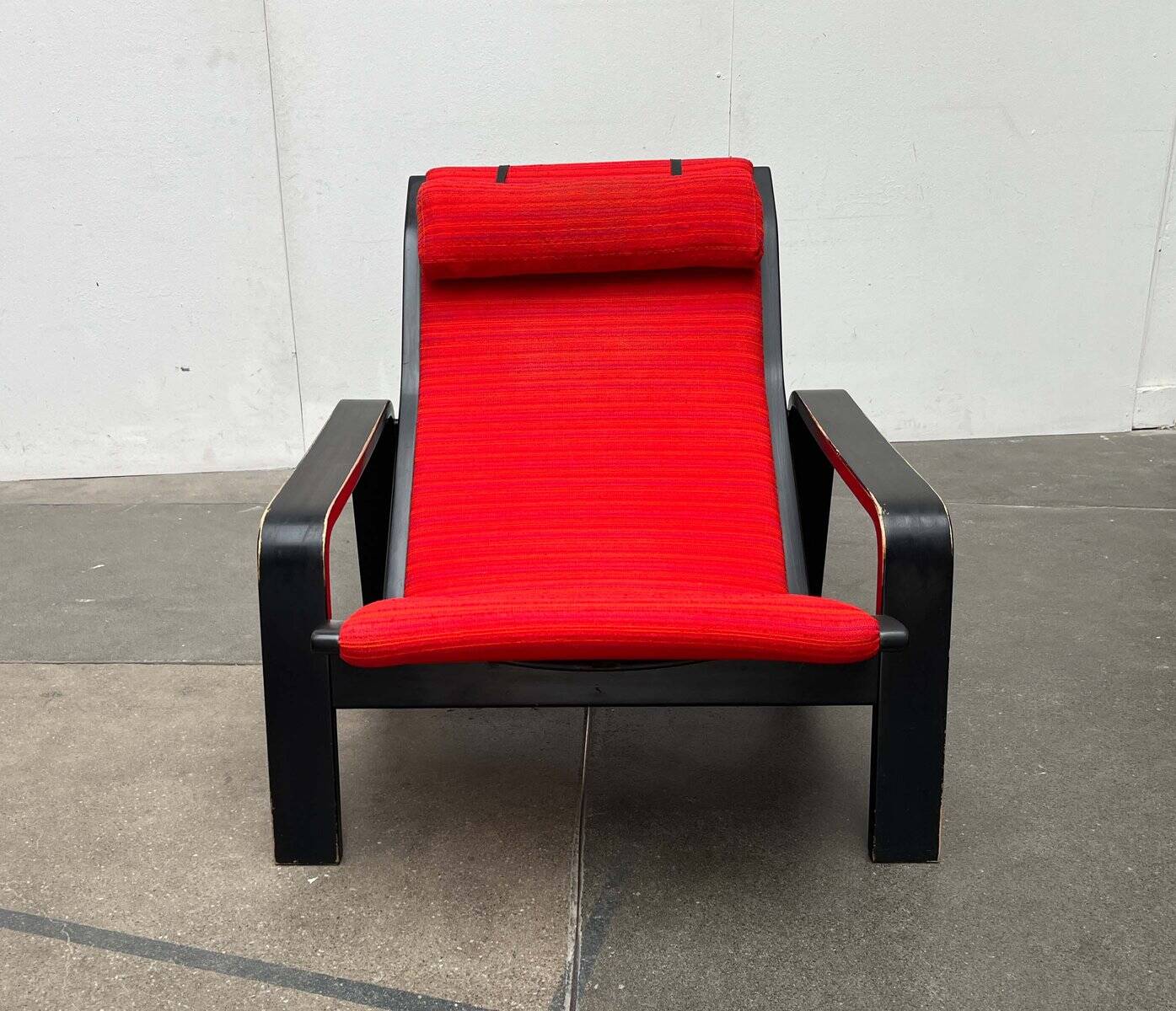 Mid-century modern Pulkka lounge chair by Ilmari Lappalainen for Asko, Finland, 1960s.