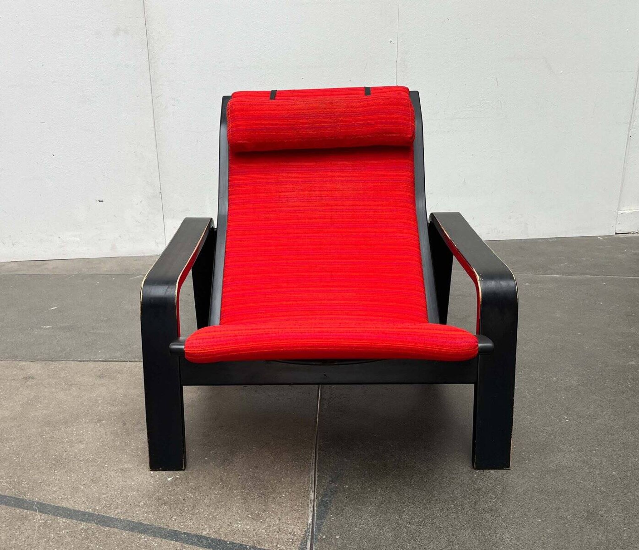Mid-century modern Pulkka lounge chair by Ilmari Lappalainen for Asko, Finland, 1960s.