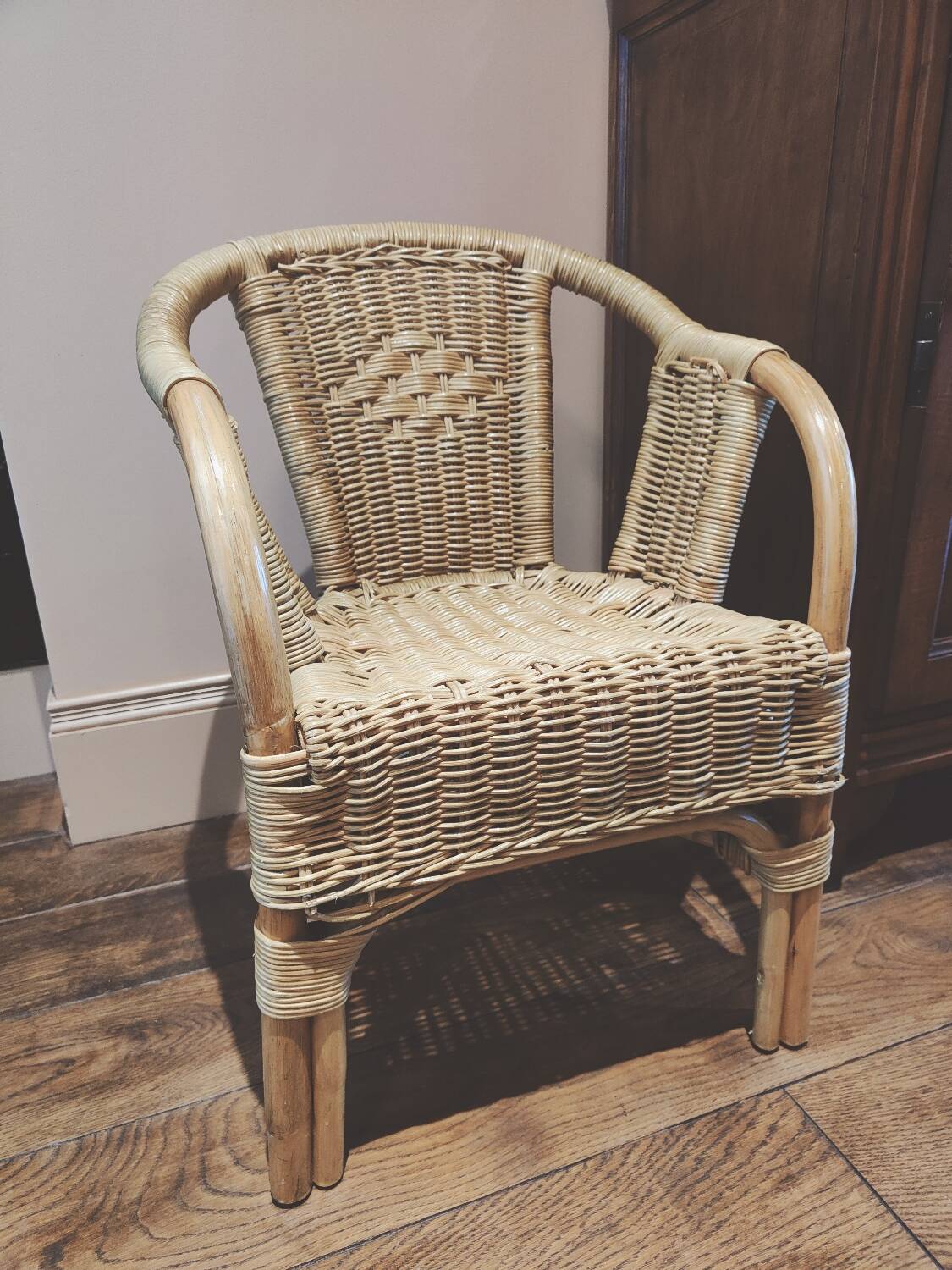 Child's chair in rattan and wicker