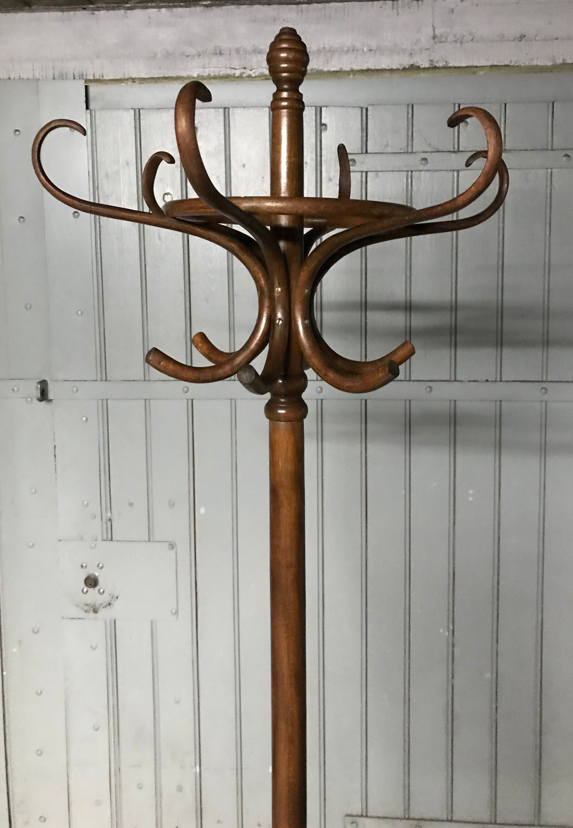 Thonet parrot coat holder, curved wood 1930 - 40,