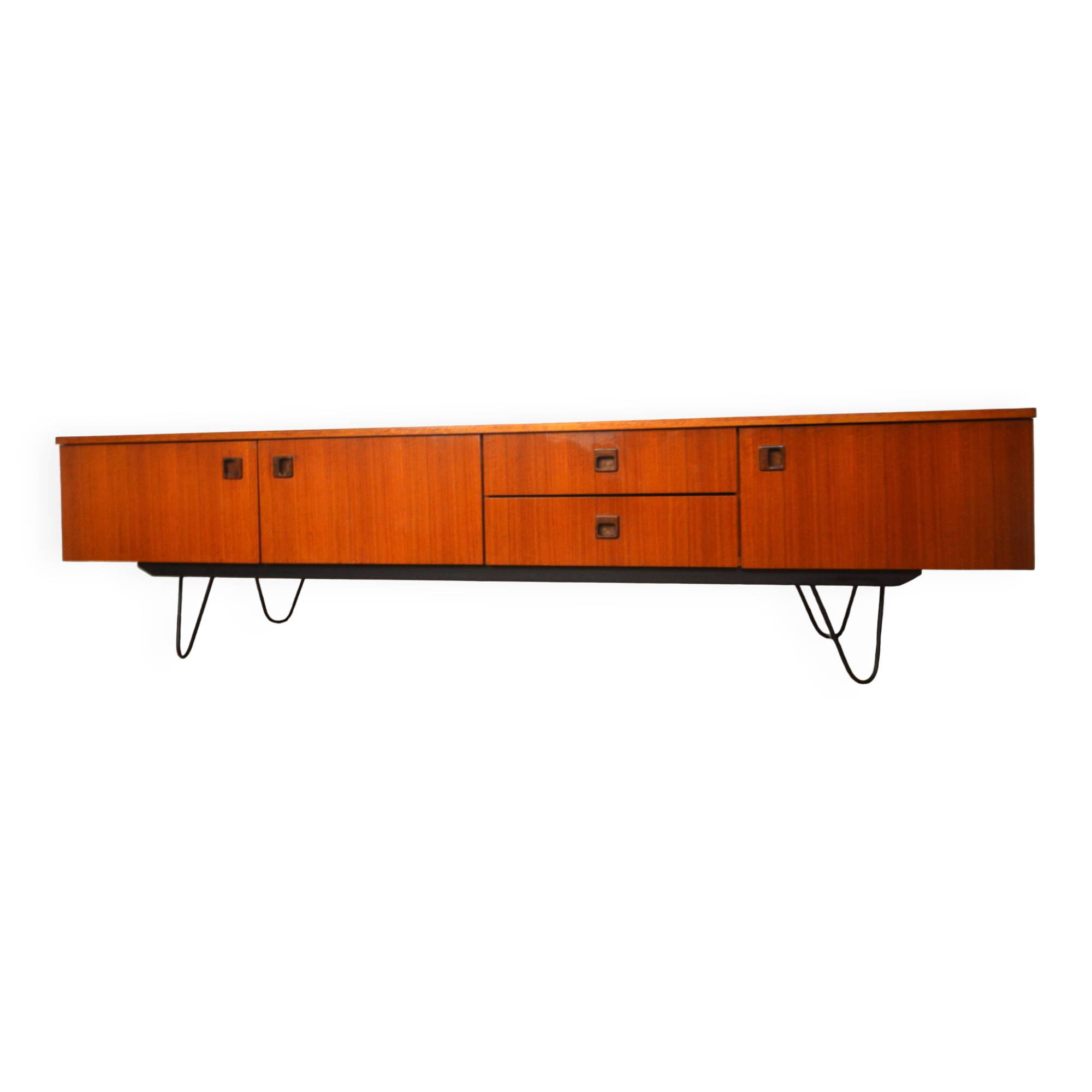 Enfilade scandinave basse en teck et métal