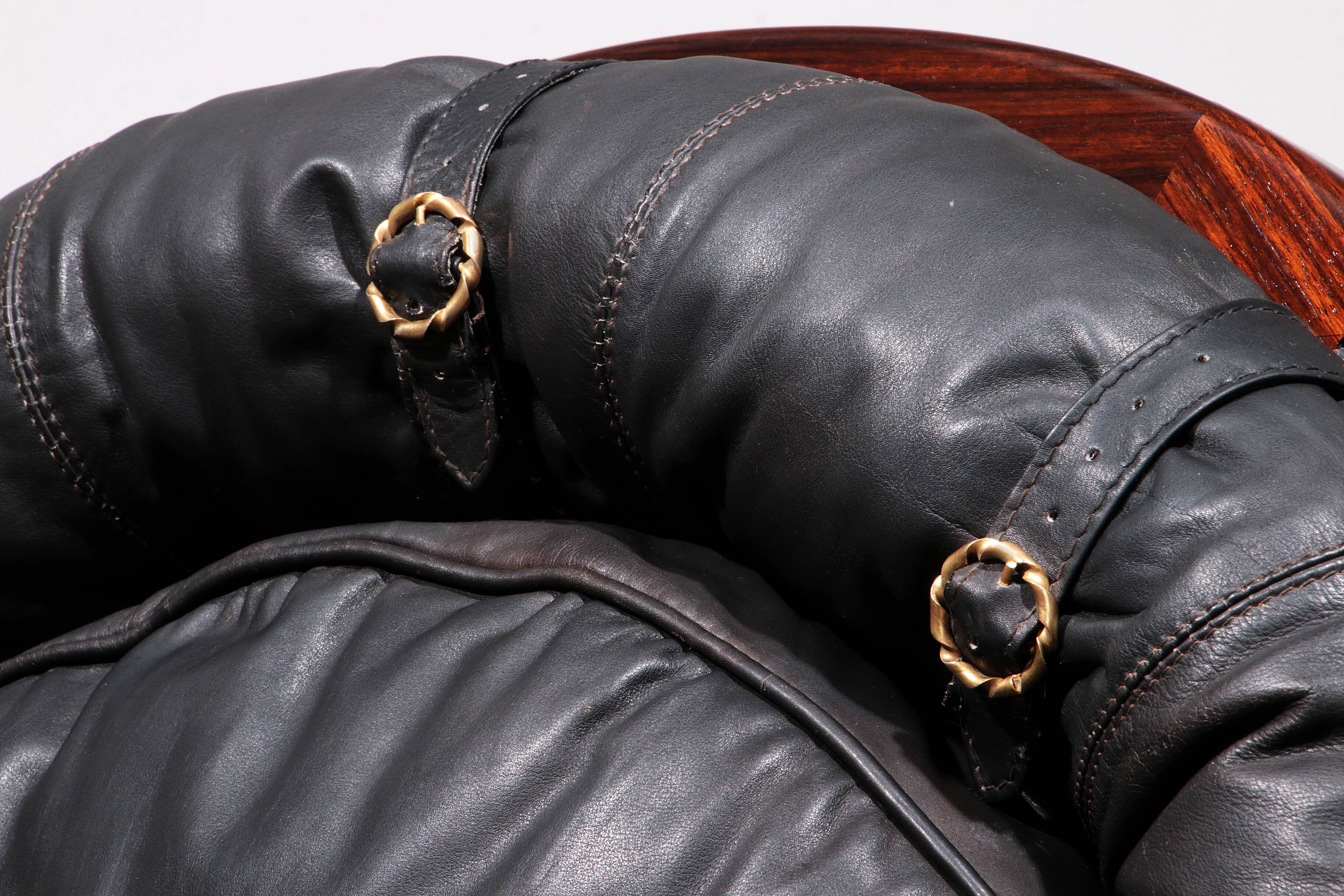 Luciano Frigerio "Rancero" Leather Lounge Chair - 1970s Italian Design