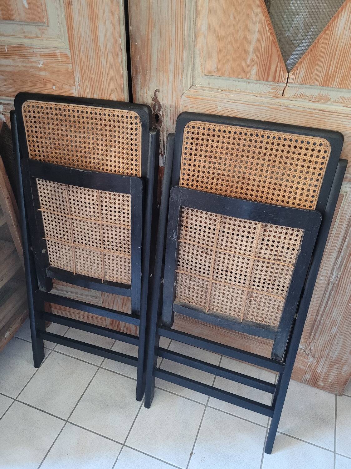2 foldable cane chairs