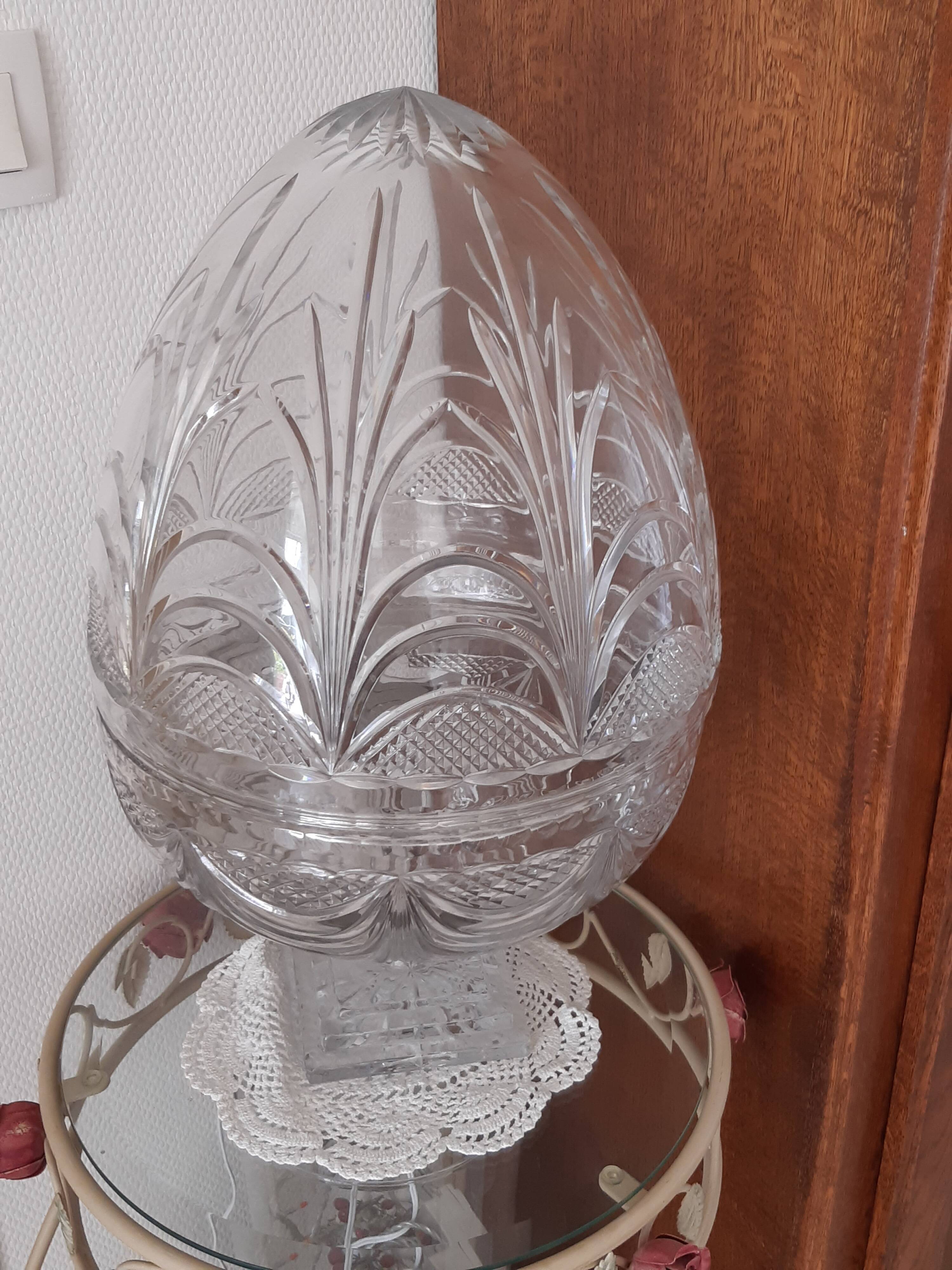 Cave à champagne - oeuf en cristal