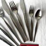 Cutlery set with storage furniture, Gero Zilduro (Netherlands), 100 pieces, stainless steel